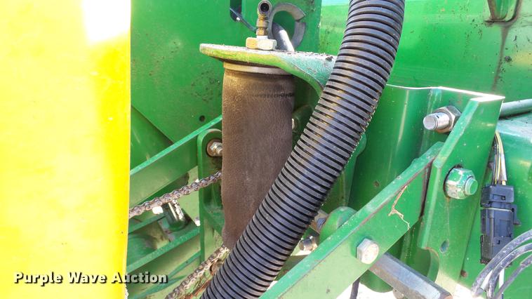 image for item DC5588 2005 John Deere 1770NT CCS MaxEmerge XP planter