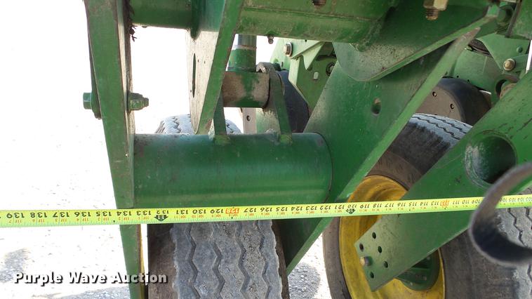image for item DC5588 2005 John Deere 1770NT CCS MaxEmerge XP planter