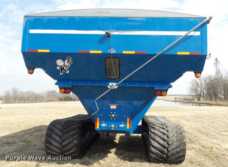 image for item DC5589 2009 Kinze 1050 grain cart