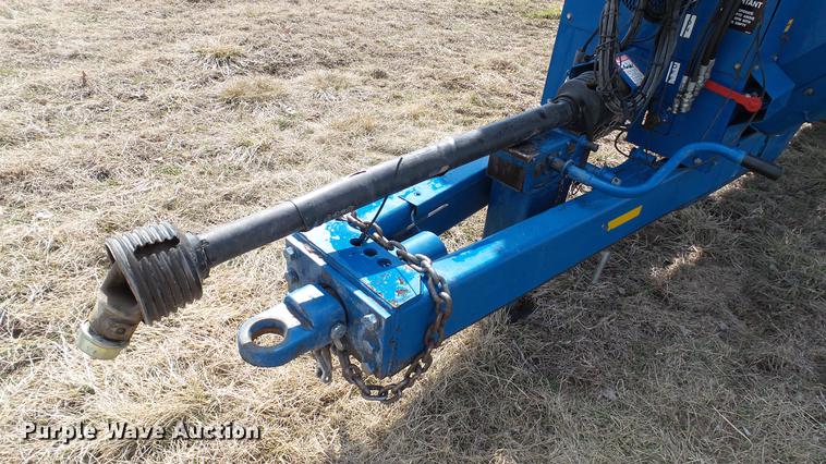 image for item DC5589 2009 Kinze 1050 grain cart