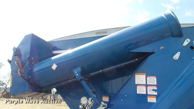 image for item DC5589 2009 Kinze 1050 grain cart