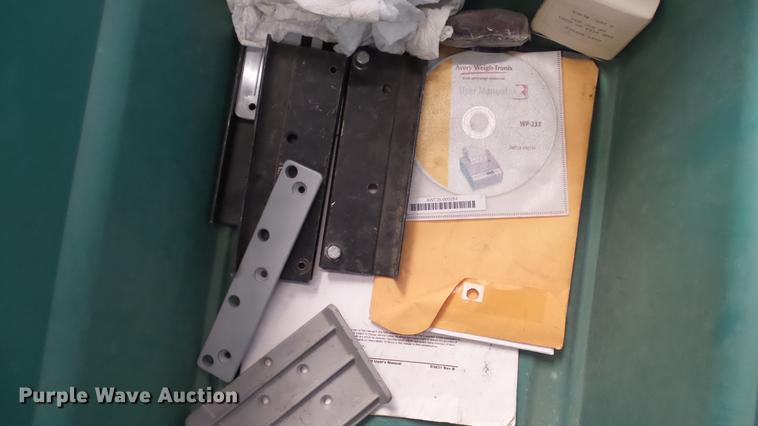 image for item DC5589 2009 Kinze 1050 grain cart