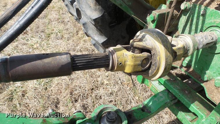 image for item DC5590 2011 John Deere HX15 batwing rotary mower