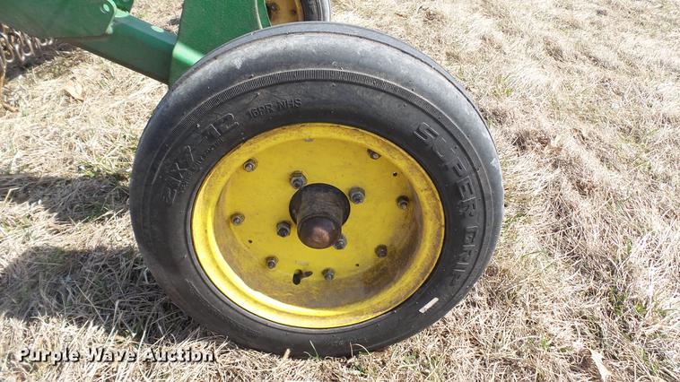 image for item DC5590 2011 John Deere HX15 batwing rotary mower