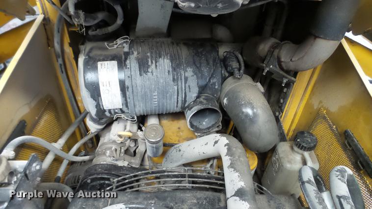 image for item DC5591 2007 John Deere CT332 skid steer