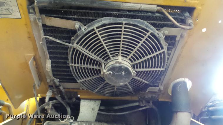 image for item DC5591 2007 John Deere CT332 skid steer