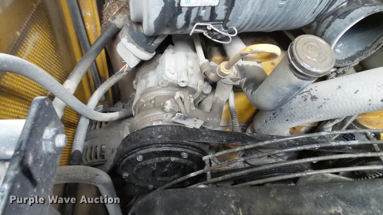 image for item DC5591 2007 John Deere CT332 skid steer