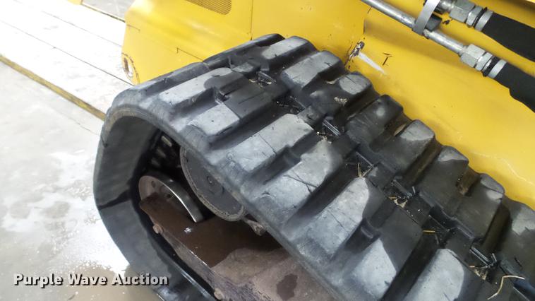 image for item DC5591 2007 John Deere CT332 skid steer