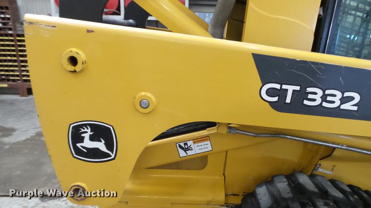 image for item DC5591 2007 John Deere CT332 skid steer