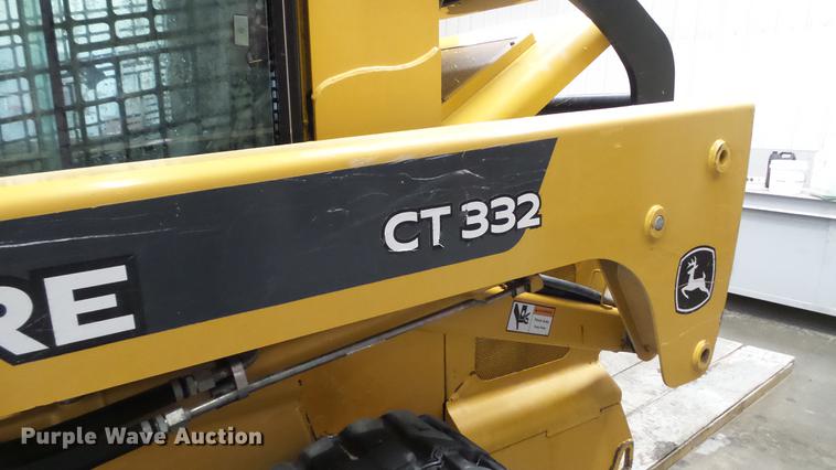 image for item DC5591 2007 John Deere CT332 skid steer