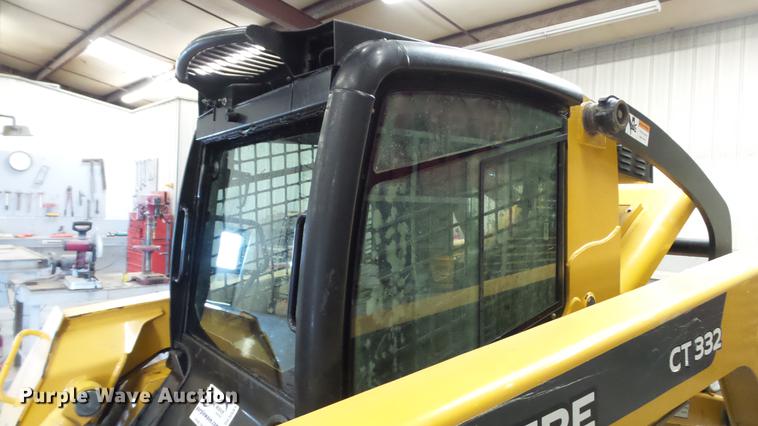 image for item DC5591 2007 John Deere CT332 skid steer