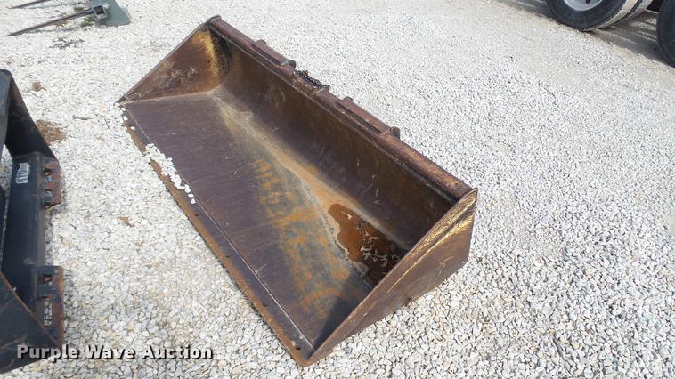 image for item DC5591 2007 John Deere CT332 skid steer