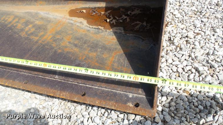 image for item DC5591 2007 John Deere CT332 skid steer