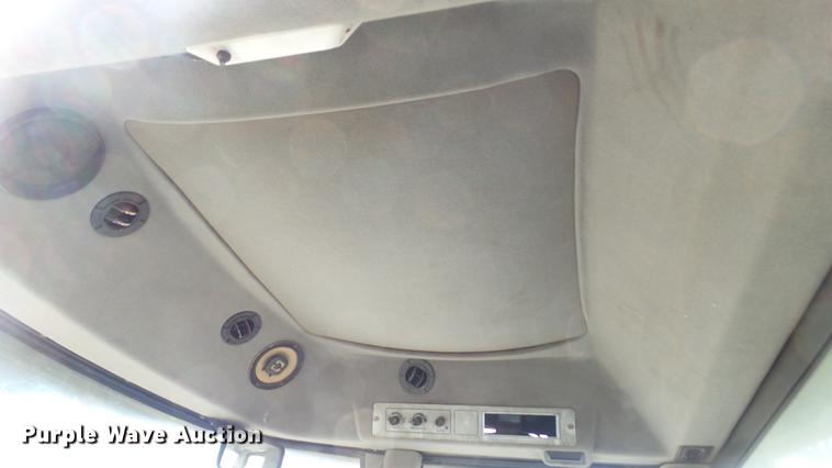 image for item DC5594 Hesston 8550 swather cab