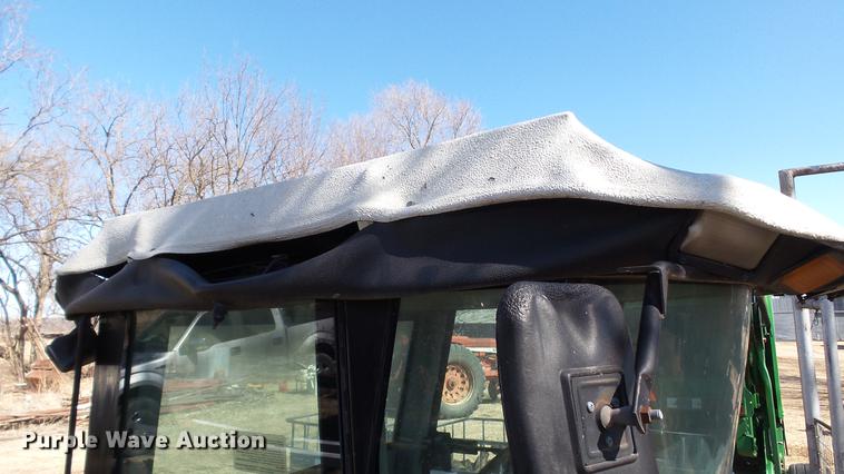 image for item DC5594 Hesston 8550 swather cab