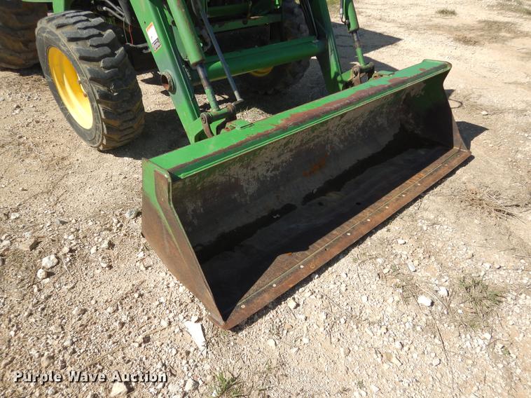 image for item DC5973 2007 John Deere 4520 tractor