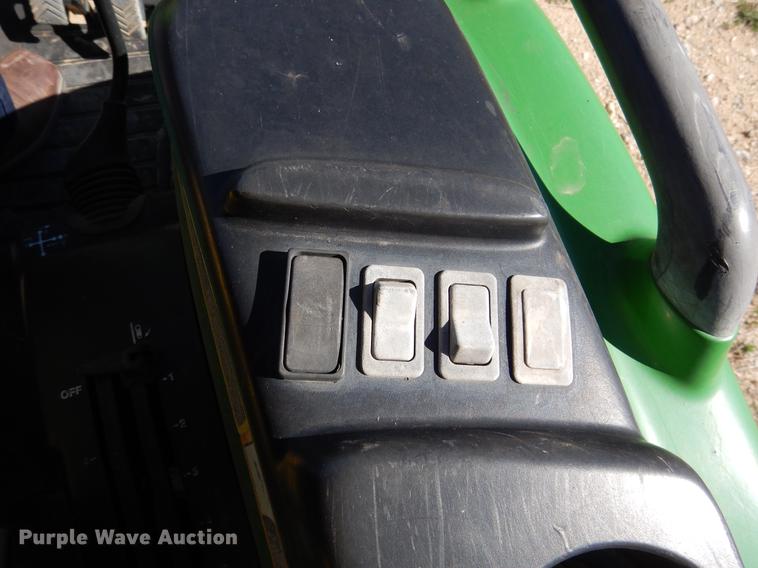 image for item DC5973 2007 John Deere 4520 tractor