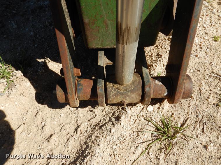 image for item DC5973 2007 John Deere 4520 tractor