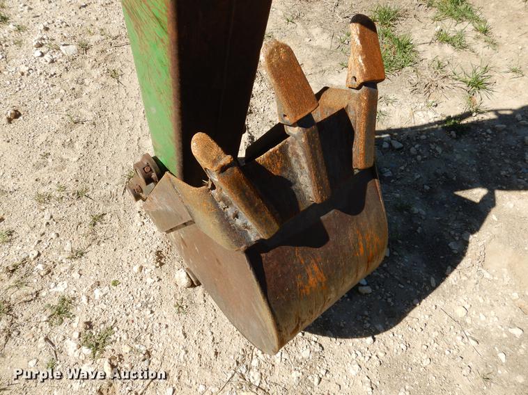 image for item DC5973 2007 John Deere 4520 tractor