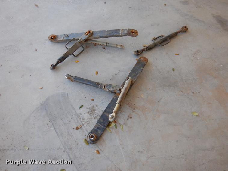 image for item DC5973 2007 John Deere 4520 tractor