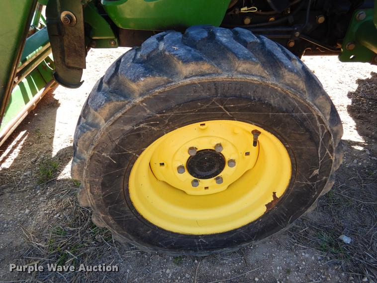 image for item DC5973 2007 John Deere 4520 tractor