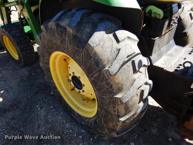image for item DC5973 2007 John Deere 4520 tractor