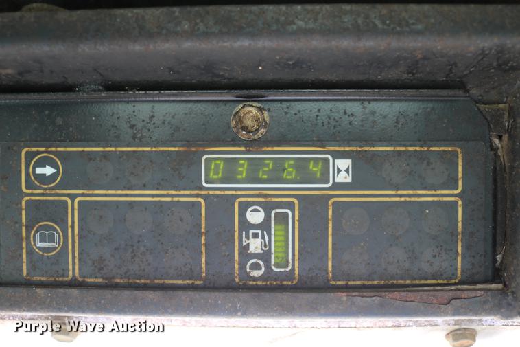 image for item DC7678 1997 New Holland LX665 Turbo skid steer