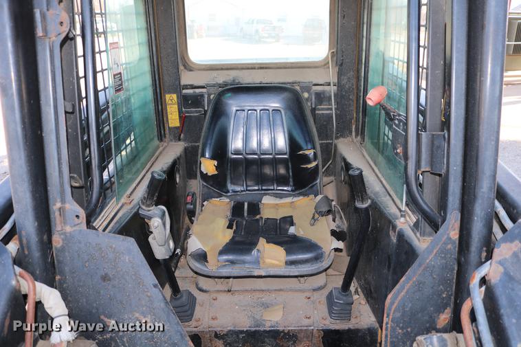 image for item DC7678 1997 New Holland LX665 Turbo skid steer