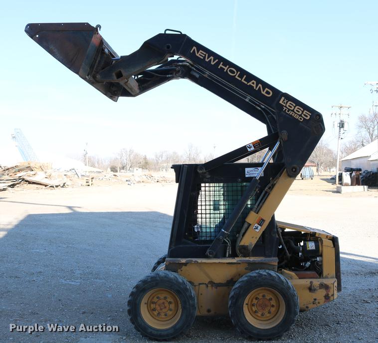 image for item DC7678 1997 New Holland LX665 Turbo skid steer