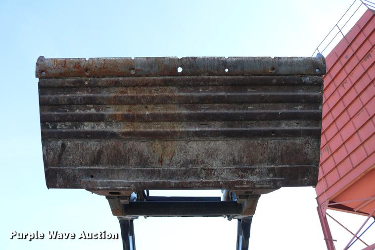 image for item DC7678 1997 New Holland LX665 Turbo skid steer