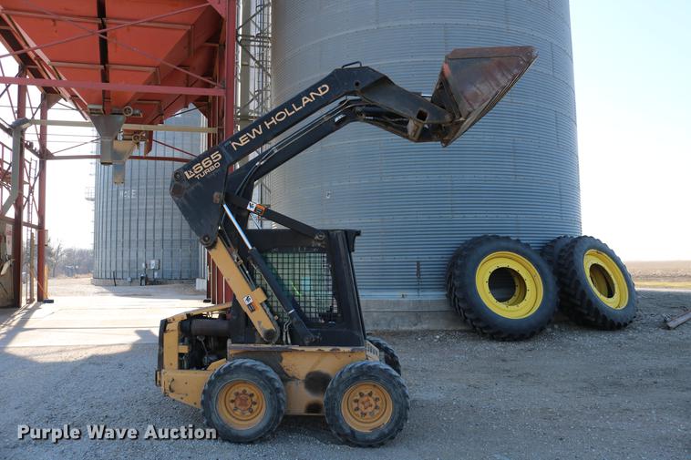 image for item DC7678 1997 New Holland LX665 Turbo skid steer