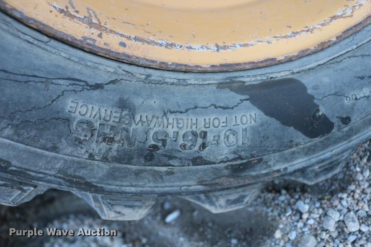 image for item DC7678 1997 New Holland LX665 Turbo skid steer