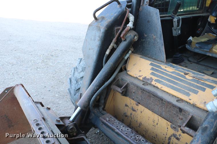 image for item DC7678 1997 New Holland LX665 Turbo skid steer