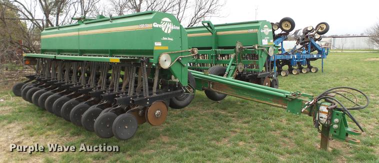 image for item DD1195 Great Plains 25F-30 grain drill