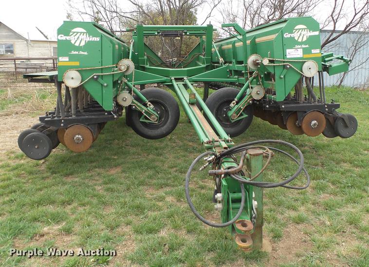 image for item DD1195 Great Plains 25F-30 grain drill