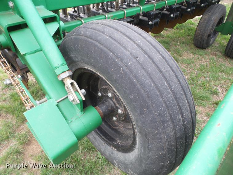 image for item DD1195 Great Plains 25F-30 grain drill