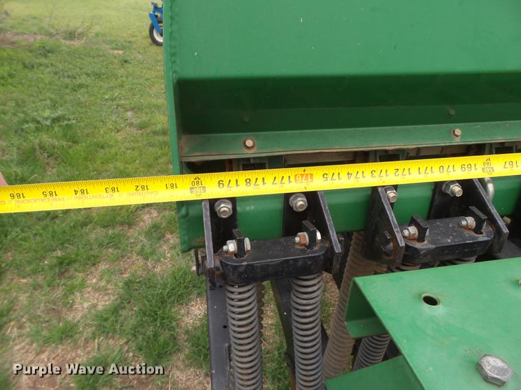 image for item DD1195 Great Plains 25F-30 grain drill