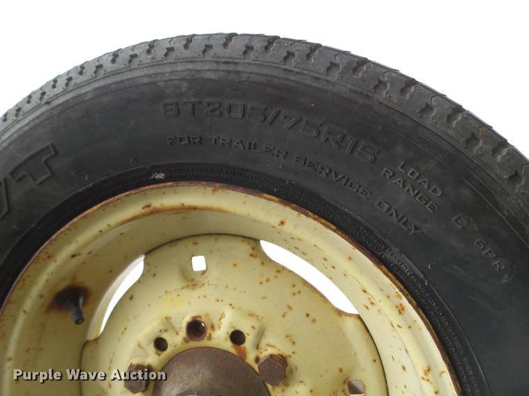 image for item DD1196 Kinze row crop cultivator