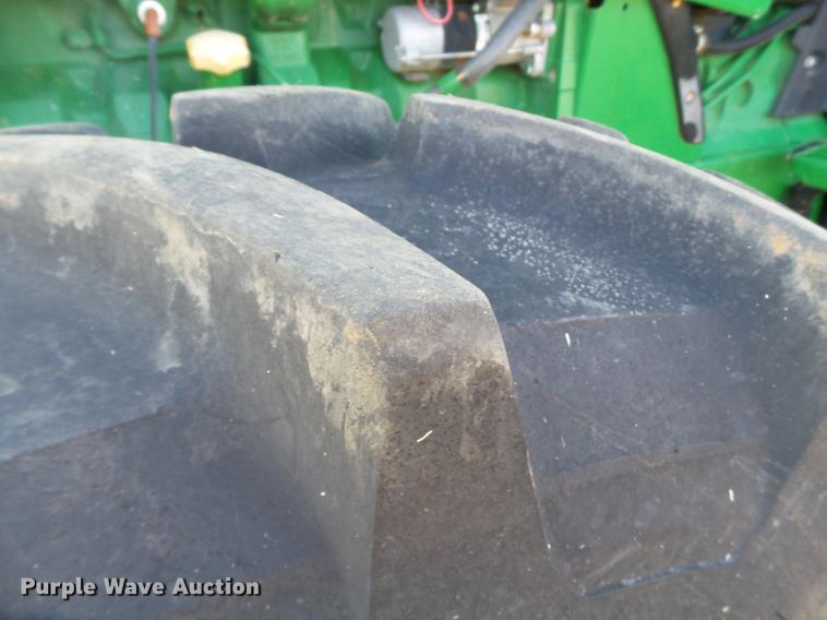 image for item DD1225 2013 John Deere 8235R MFWD tractor