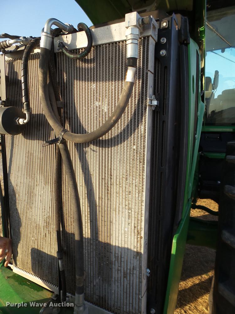 image for item DD1225 2013 John Deere 8235R MFWD tractor