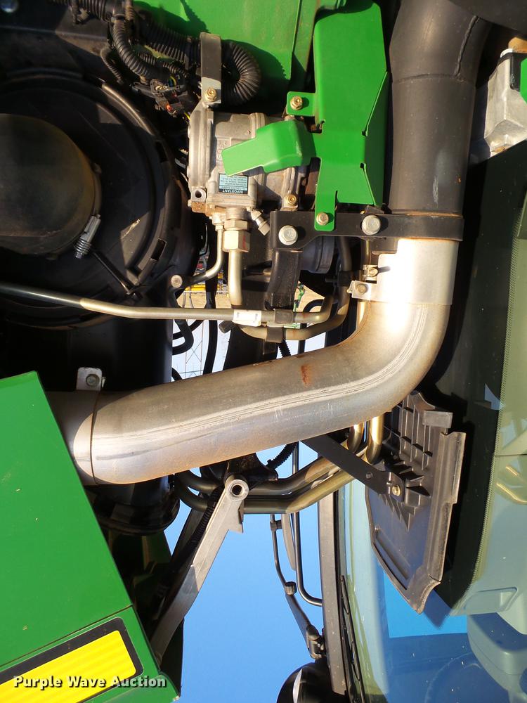 image for item DD1225 2013 John Deere 8235R MFWD tractor