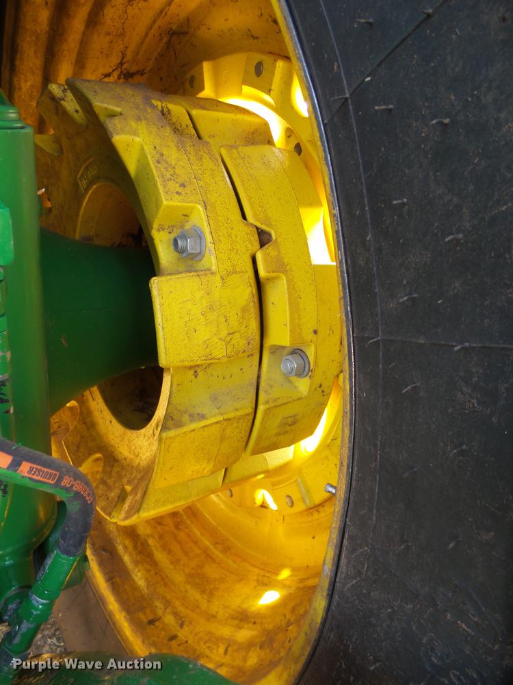 image for item DD1225 2013 John Deere 8235R MFWD tractor