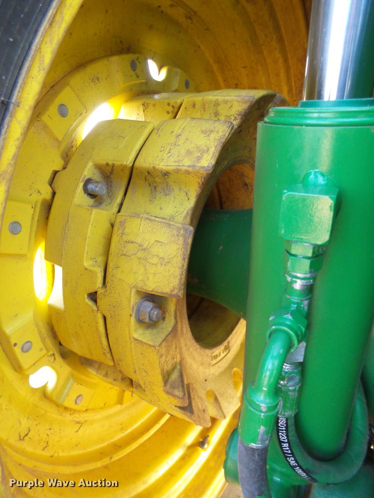 image for item DD1225 2013 John Deere 8235R MFWD tractor