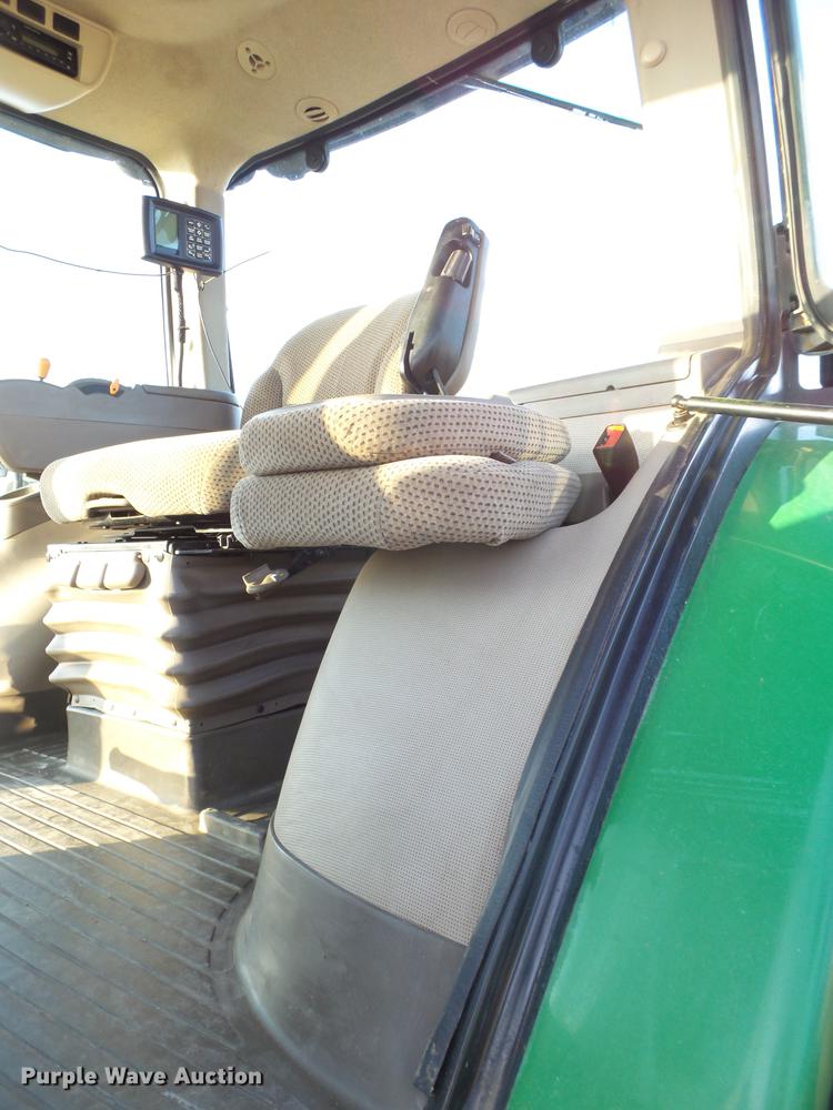 image for item DD1225 2013 John Deere 8235R MFWD tractor