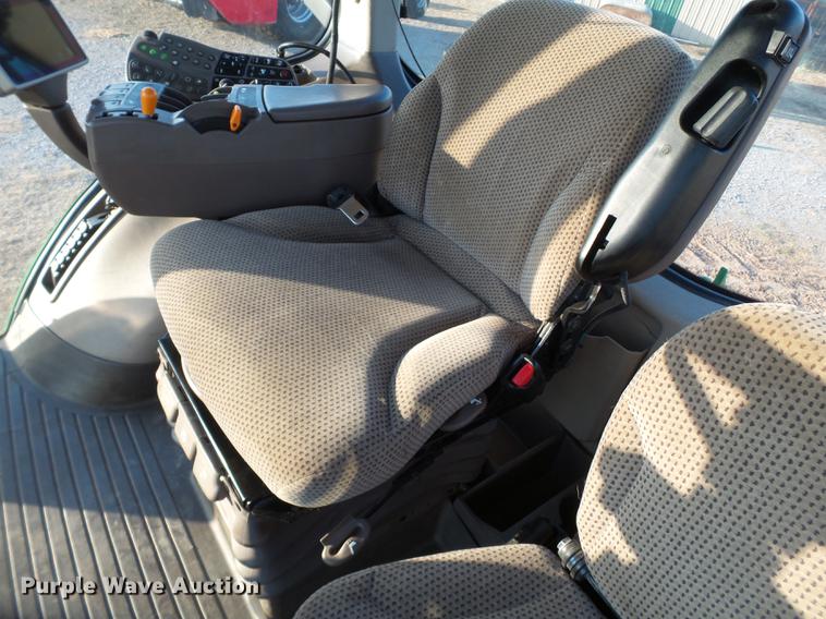 image for item DD1225 2013 John Deere 8235R MFWD tractor