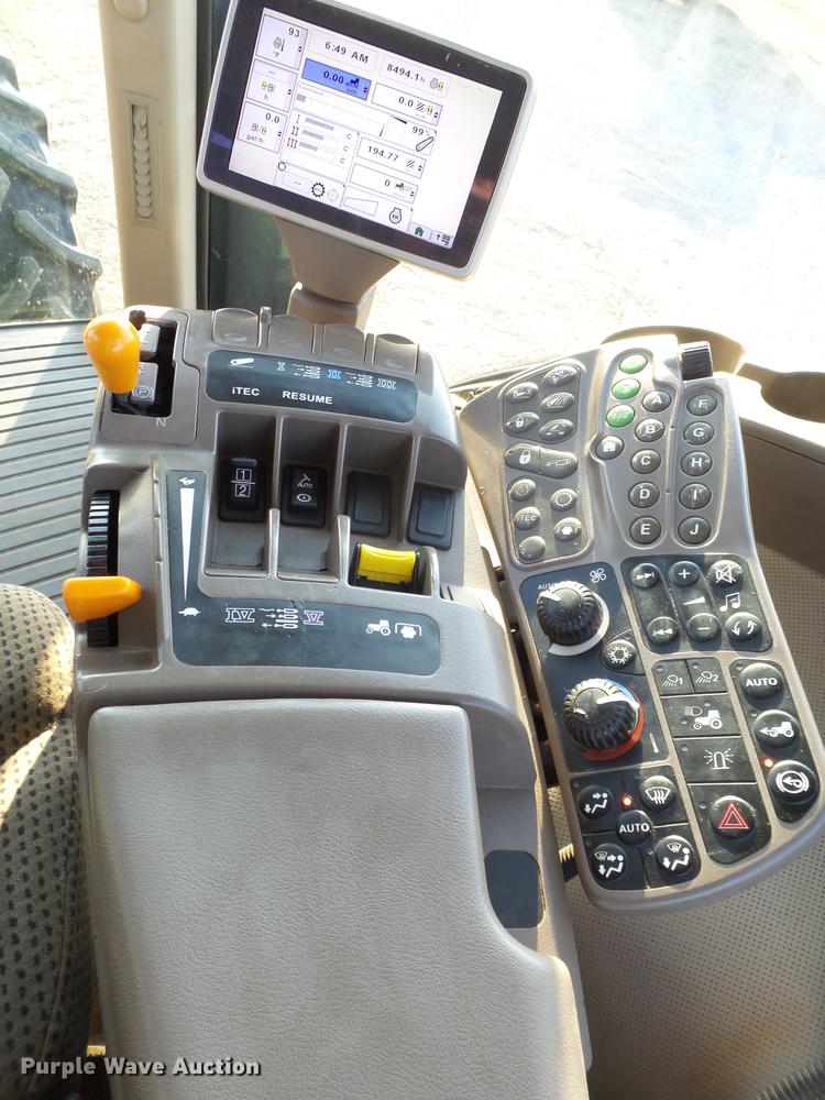 image for item DD1225 2013 John Deere 8235R MFWD tractor