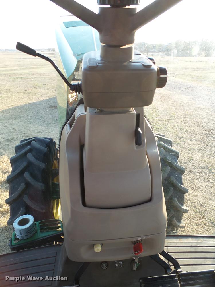 image for item DD1225 2013 John Deere 8235R MFWD tractor