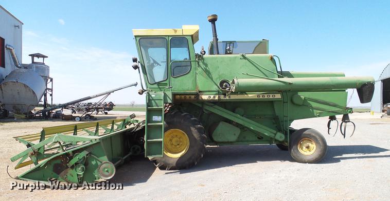 image for item DD1356 John Deere 6600 combine