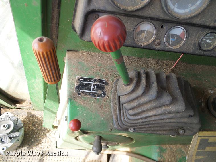 image for item DD1356 John Deere 6600 combine