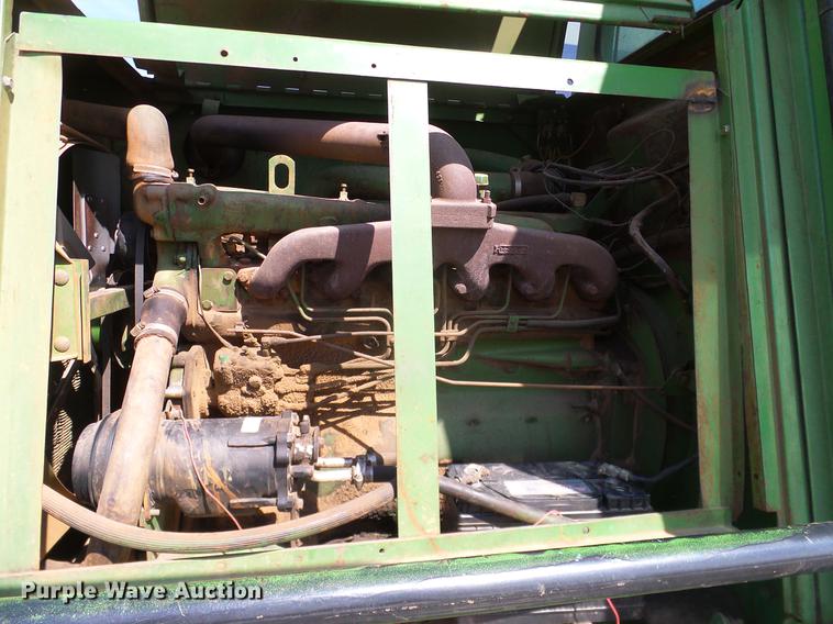 image for item DD1356 John Deere 6600 combine